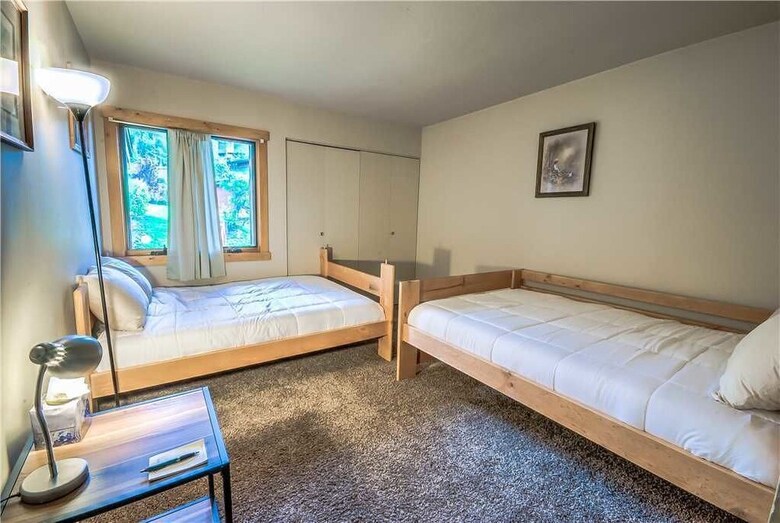 Ski Inn 234
