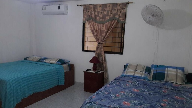 Hostal Nativa Justina Places