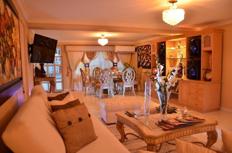 Hostal Zamy�s Place