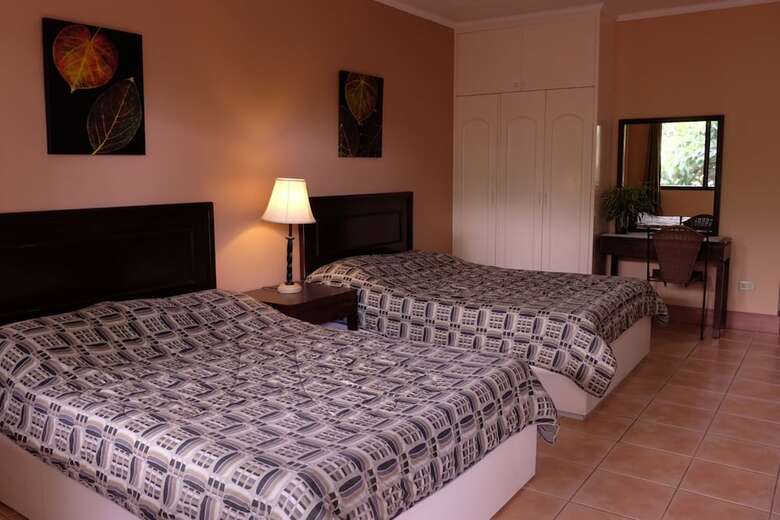 Hotel Playa Papagayo Beach Inn & Restaurant