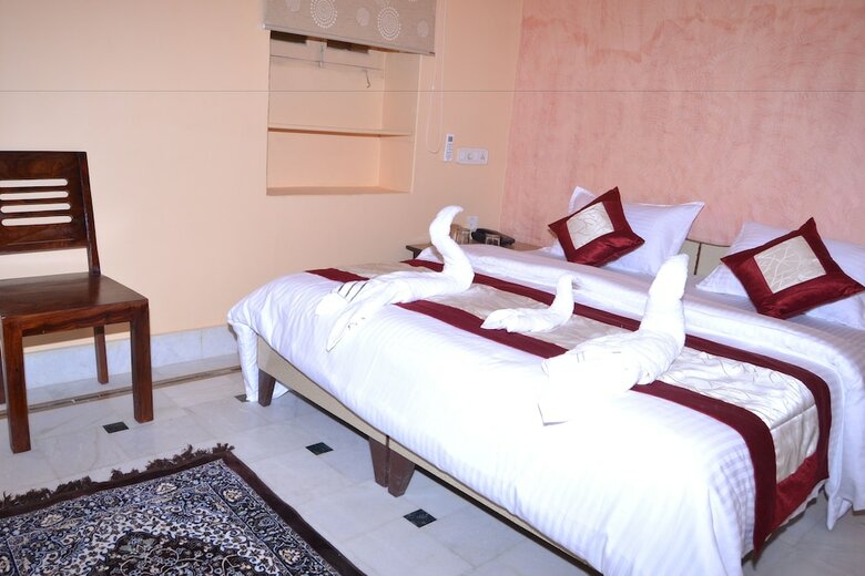 Hotel Chouhan Palace