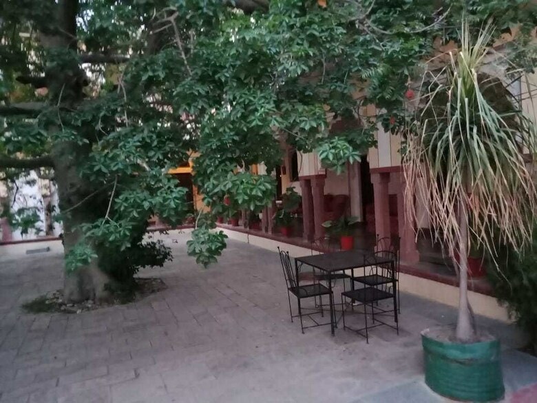 Hotel Bassi Fort