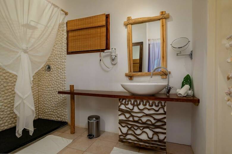 Bliss Hotel Praslin