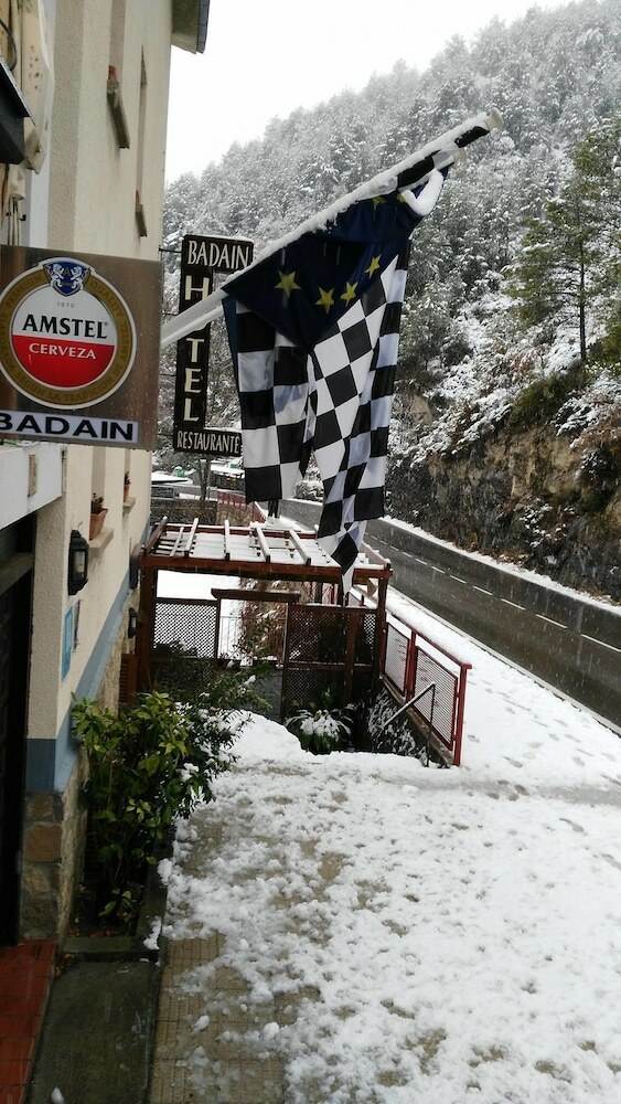 Hotel Badain
