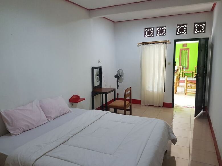 Hotel Antoneri Lodge