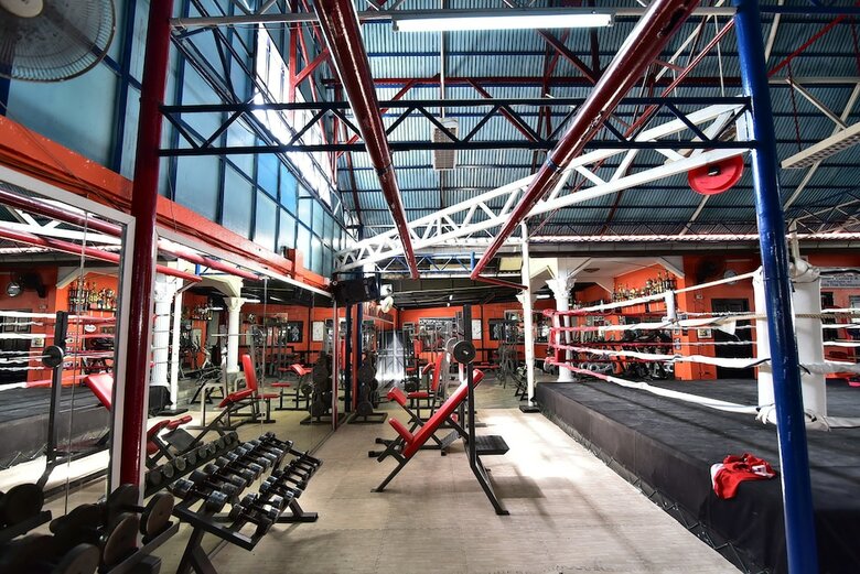 Hostal Sitpholek Muay Thai Camp - Hostel