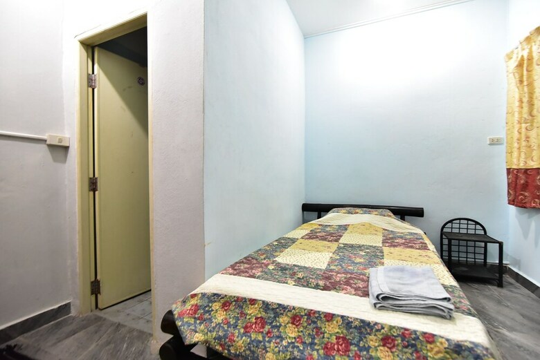 Hostal Sitpholek Muay Thai Camp - Hostel