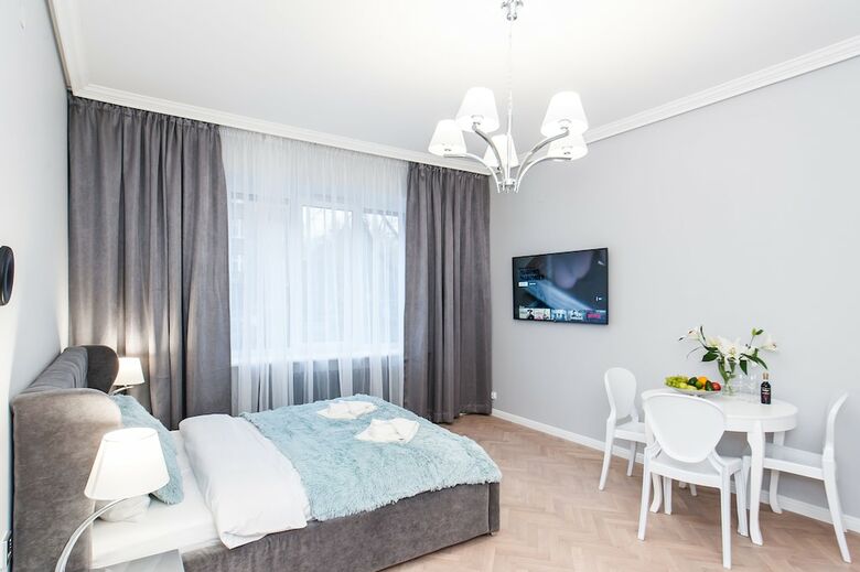 Noble Apartments