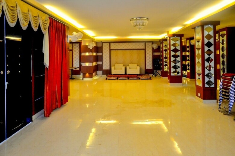 Hotel Dolphin International