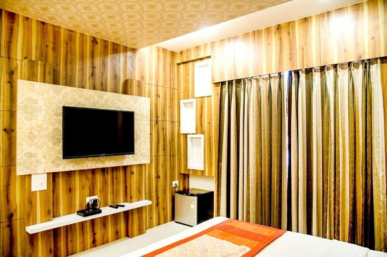 Hotel Dolphin International
