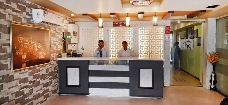 Hotel Dolphin International