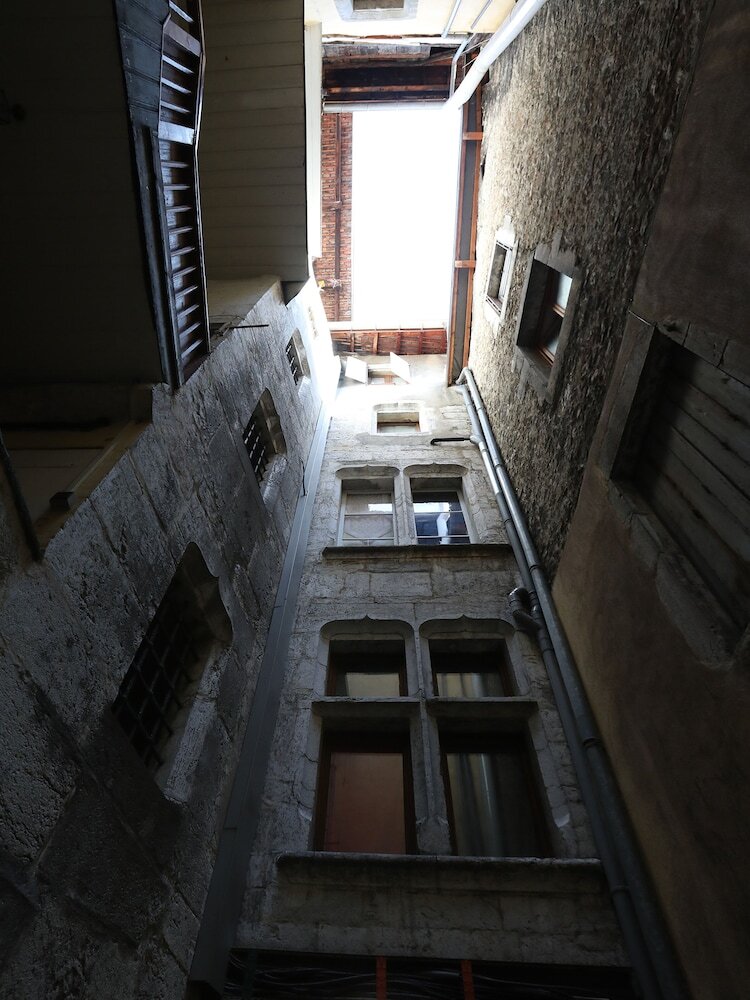 Apartamentos A Little Nest In The Old Town