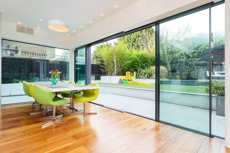 Wimbledon Deluxe House