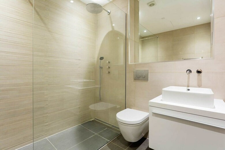 Wimbledon Deluxe House
