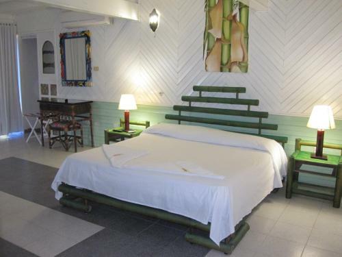 Hotel Y Centro De Buceo Sirius