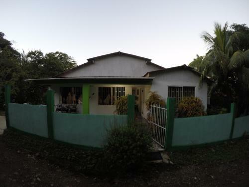 Hostal Posada Spring View