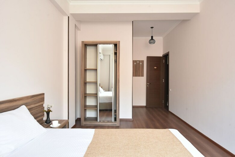 Dayroom Art Hotel