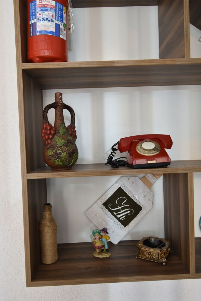 Dayroom Art Hotel