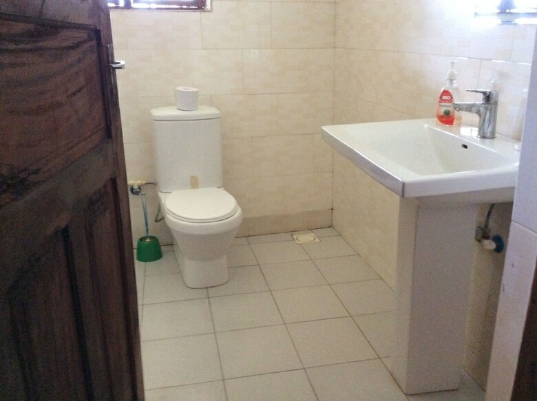 Hotel Kajibange Bar And Guesthouse