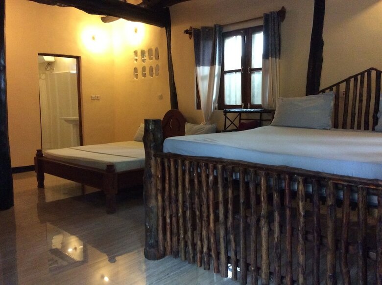 Hotel Kajibange Bar And Guesthouse