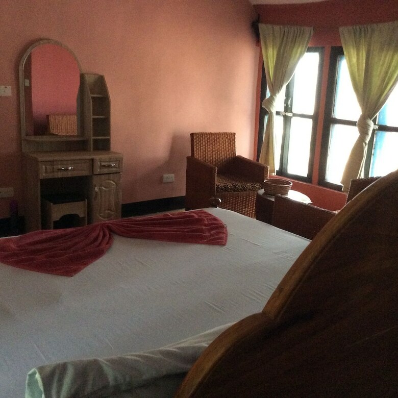 Hotel Kajibange Bar And Guesthouse