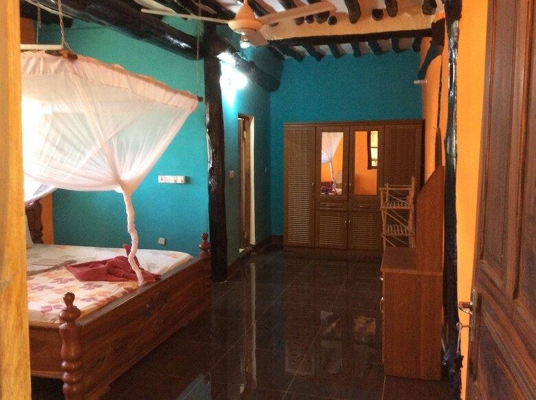 Hotel Kajibange Bar And Guesthouse