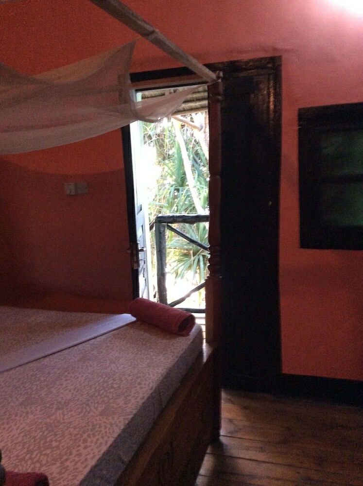 Hotel Kajibange Bar And Guesthouse