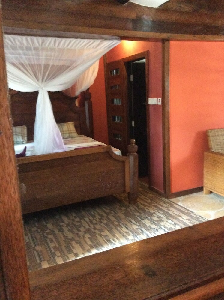Hotel Kajibange Bar And Guesthouse
