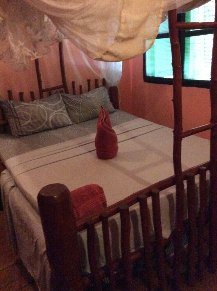 Hotel Kajibange Bar And Guesthouse