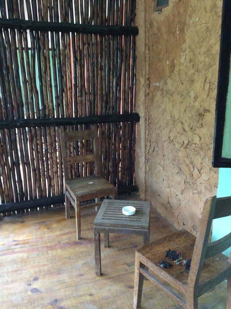 Hotel Kajibange Bar And Guesthouse