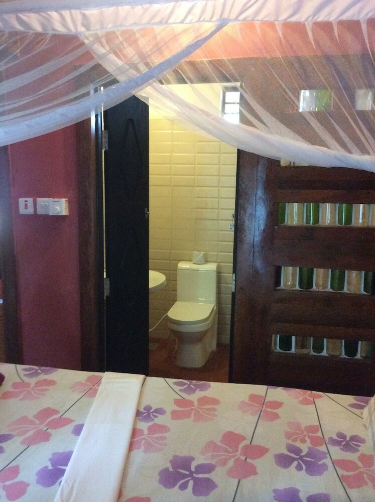 Hotel Kajibange Bar And Guesthouse