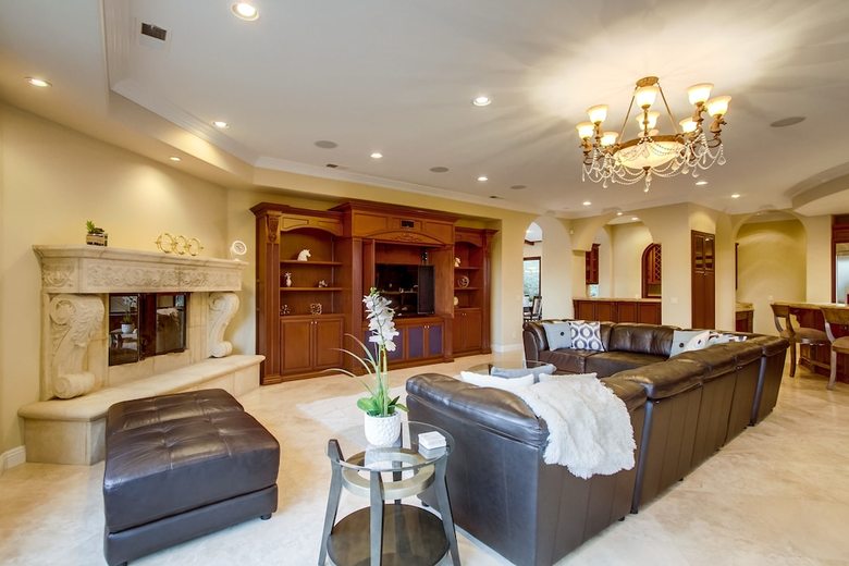 Tropical 5br La Jolla Retreat By Namastay