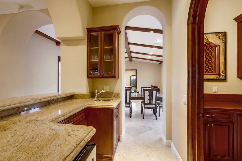 Tropical 5br La Jolla Retreat By Namastay