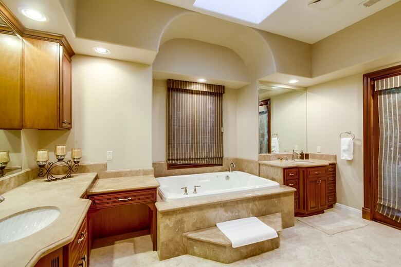Tropical 5br La Jolla Retreat By Namastay