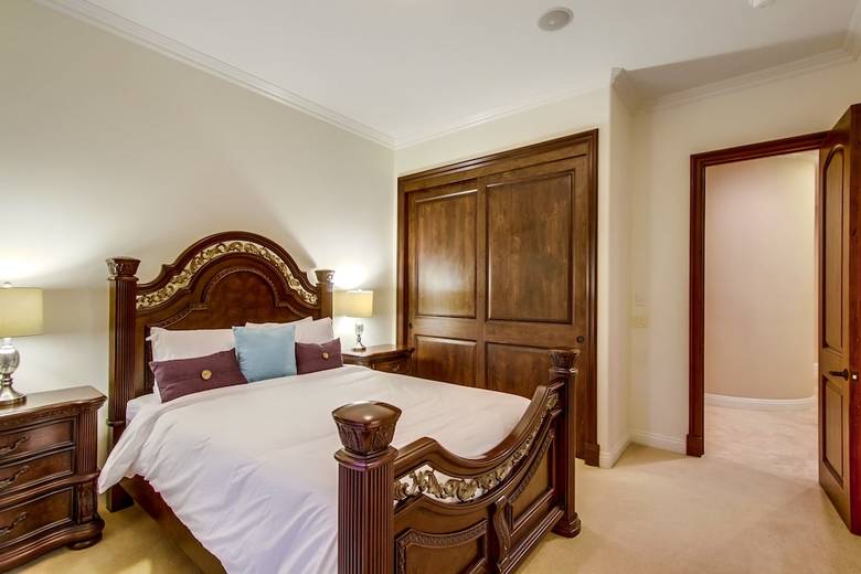 Tropical 5br La Jolla Retreat By Namastay
