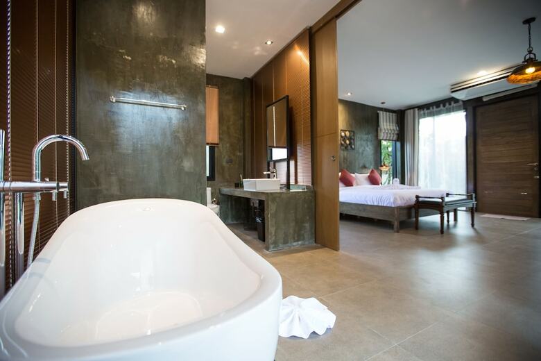 Hotel Release Pool Villa Resort