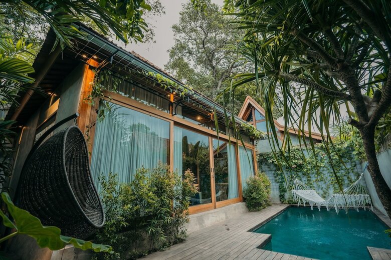 Hotel Zin Canggu Resort & Villas