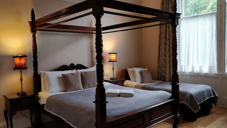 The Haymarket Lairg Hotel