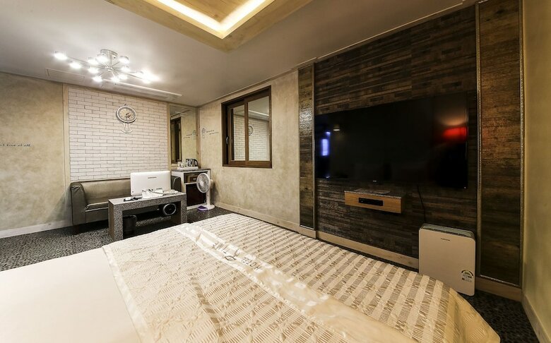 Hotel Time
