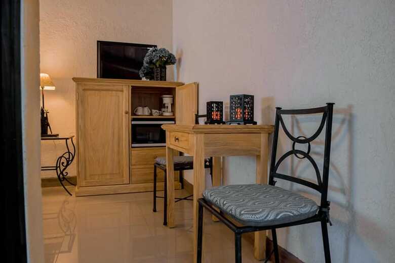 Hotel Apartment La Capitan�a