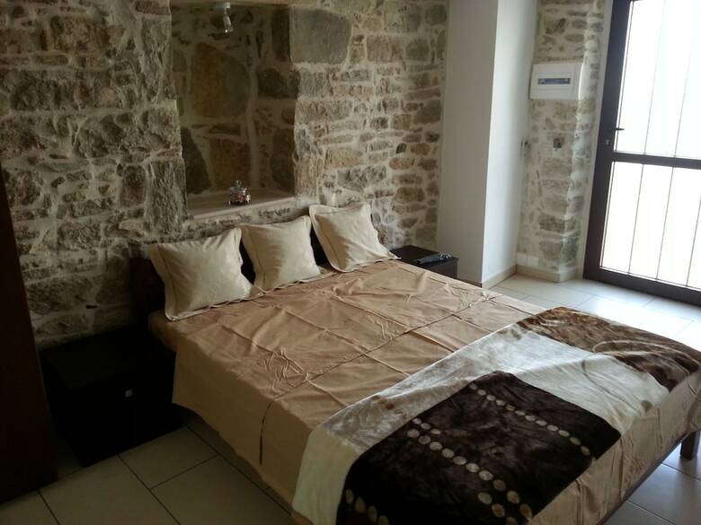 Hotel Vintage House Studio's Pitsidia Adults Only