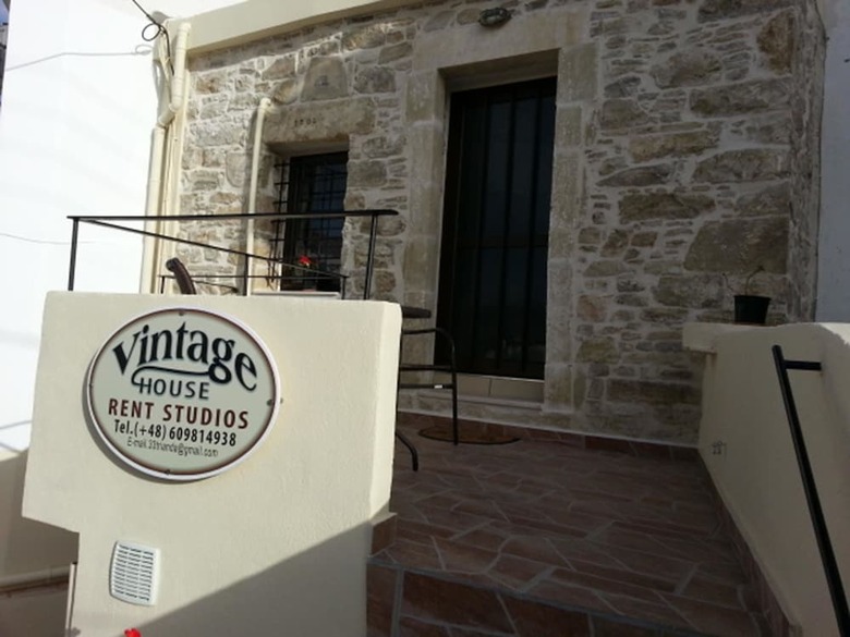 Hotel Vintage House Studio's Pitsidia Adults Only