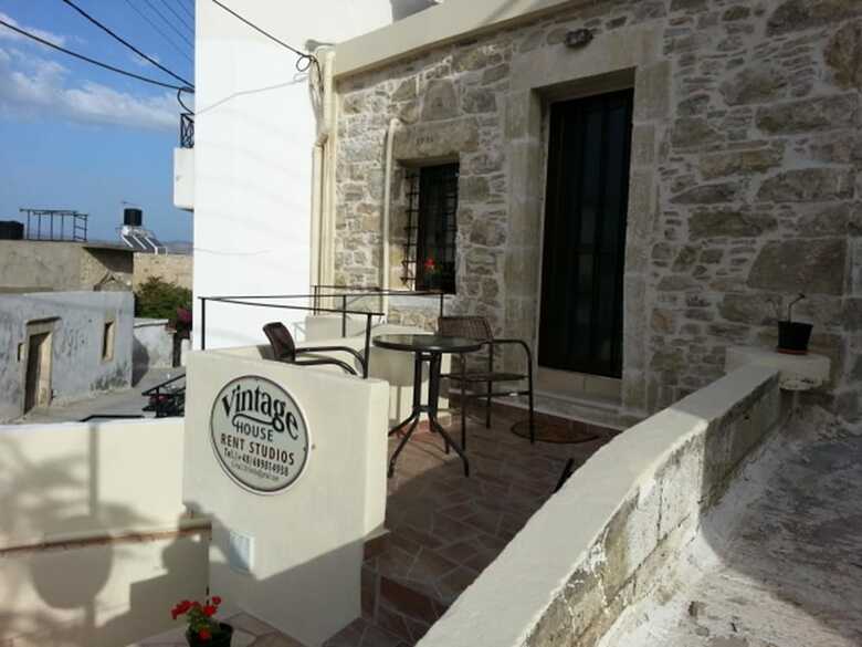 Hotel Vintage House Studio's Pitsidia Adults Only
