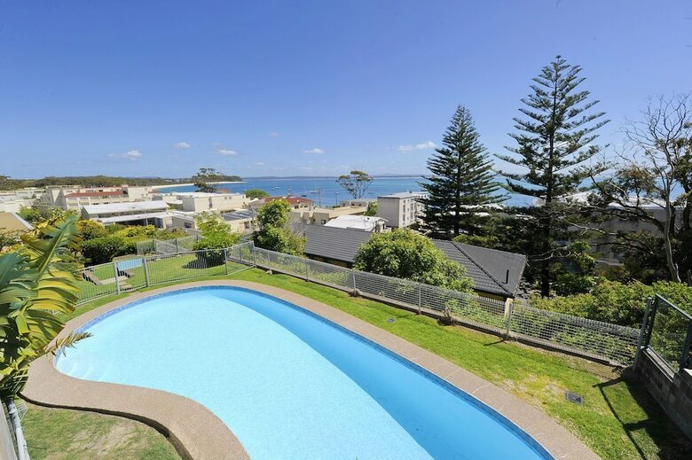 Sundeck Unit 9 - Shoal Bay