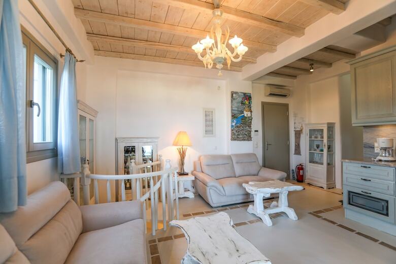 Anthi House
