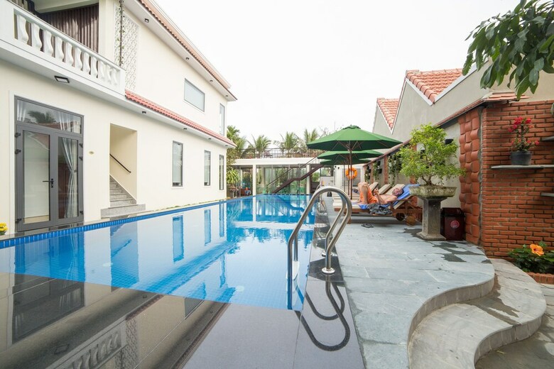 Hotel River Waves Villa