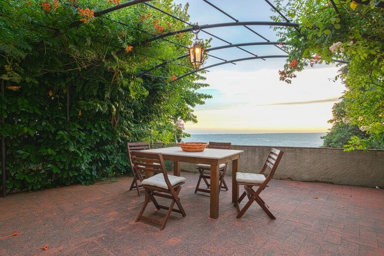 Santa Lucia Suite, Lovely View Over The Shore..