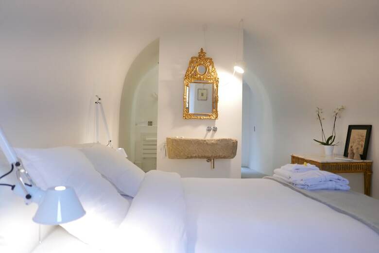 Bed & Breakfast Tour Sarrazine De Montaren