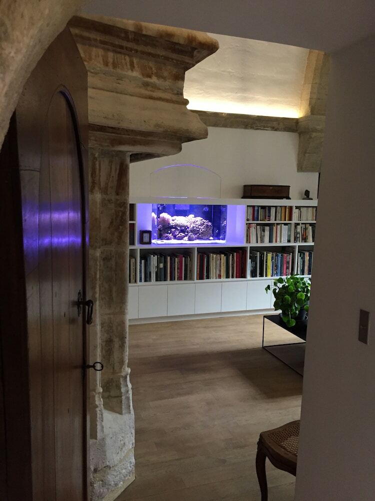 Bed & Breakfast Tour Sarrazine De Montaren