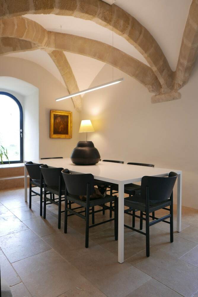 Bed & Breakfast Tour Sarrazine De Montaren